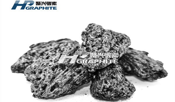 Effects of mixing of different kinds of coal pitches on coking quality