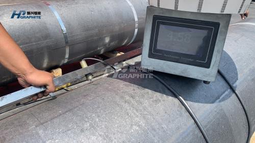 Graphite electrode test device news601.jpg